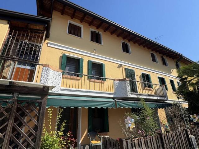 Villa Schiera in vendita a San Giacomo, Cordenons