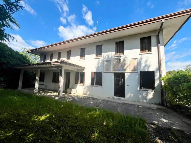 Villa Schiera in vendita a San Giacomo, Cordenons