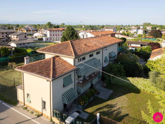 Villa Schiera in vendita a San Giacomo, Cordenons