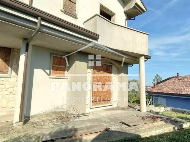 Villa Schiera in vendita a Coriano, Reggio Emilia