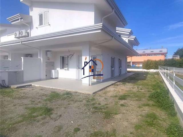 Villa Schiera in vendita a Corigliano-Rossano, Calabria