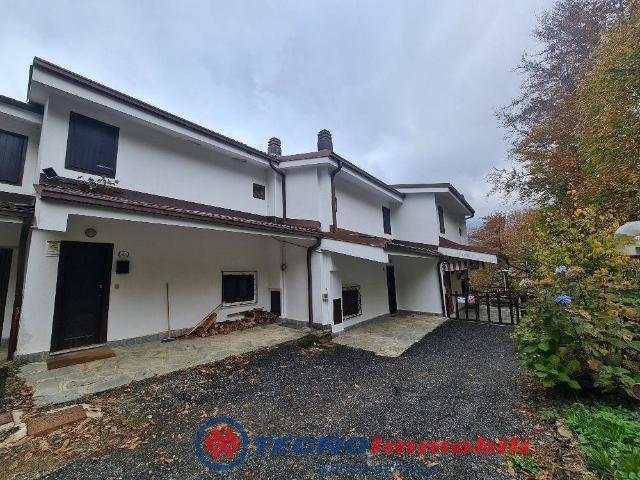 Villa Schiera in vendita a Unione Montana di Comuni delle Valli di Lanzo, Ceronda e Casternone, Piemonte