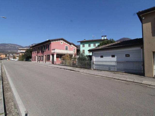 Villa Indipendente in vendita a Canova, Cornedo Vicentino