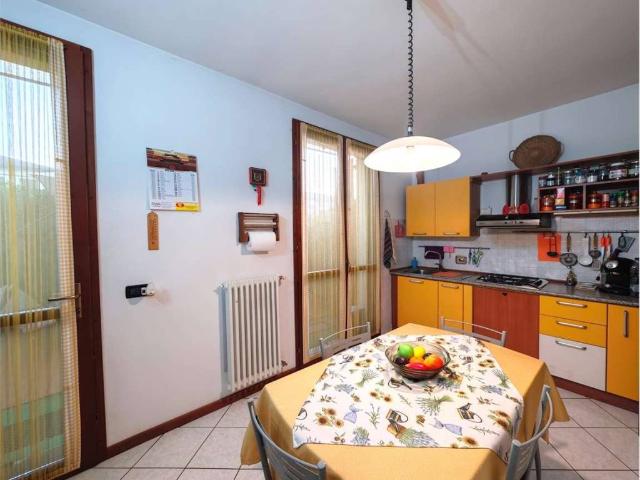 Villa Schiera in vendita a Pianura Reggiana, Re