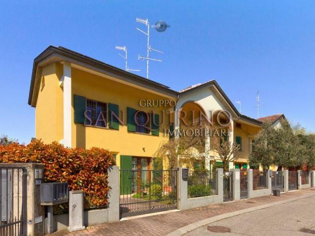 Villa Schiera in vendita a Pianura Reggiana, Re