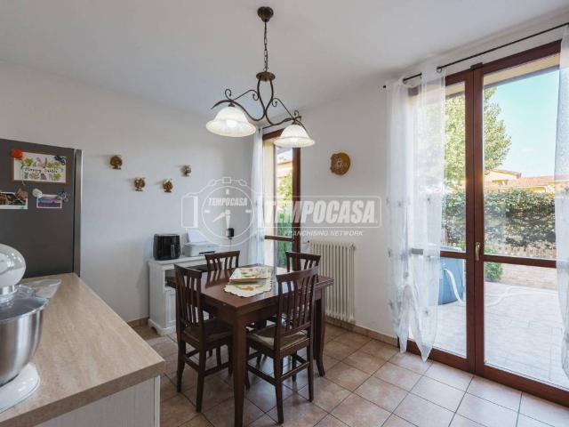 Villa Schiera in vendita a Pianura Reggiana, Re