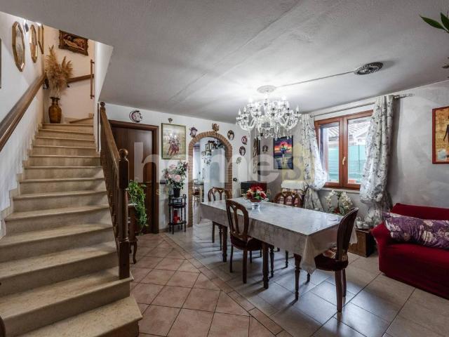 Villa Schiera in vendita a Pianura Reggiana, Re