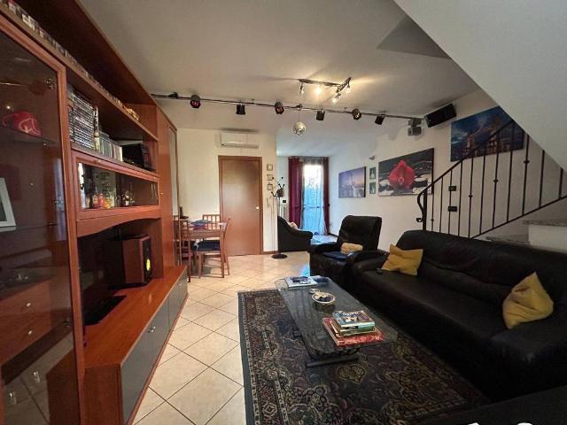 Villa Schiera in vendita a Pianura Reggiana, Re