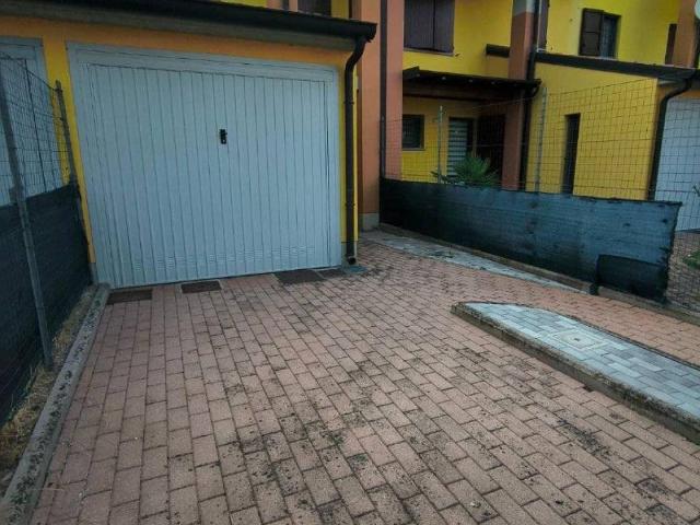 Villa Schiera in vendita a Pianura Reggiana, Re