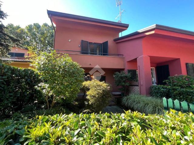 Villa Schiera in vendita a Correzzana, Lombardia