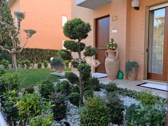 Villa Schiera in vendita a Marche, Macerata
