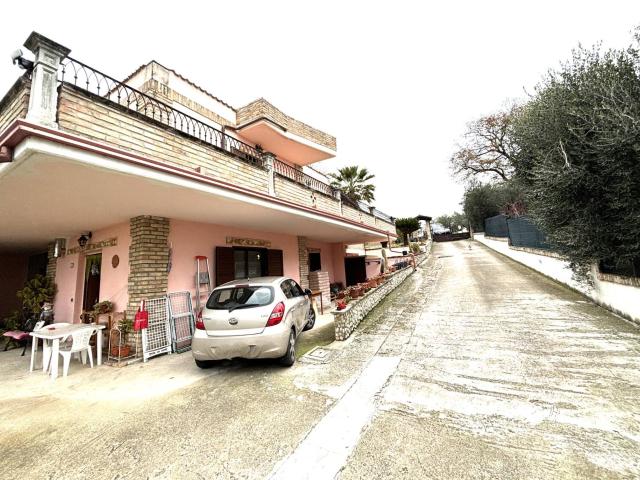 Villa Indipendente in vendita a Unione dei Comuni della Val Vibrata, Corropoli