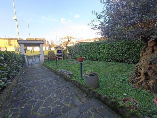 Villa Schiera in vendita a Cignone, Lombardia