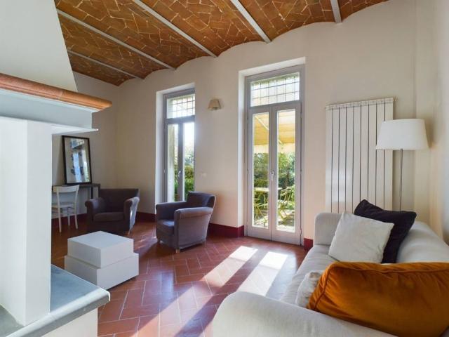 Villa Schiera in vendita a Monsigliolo, Cortona