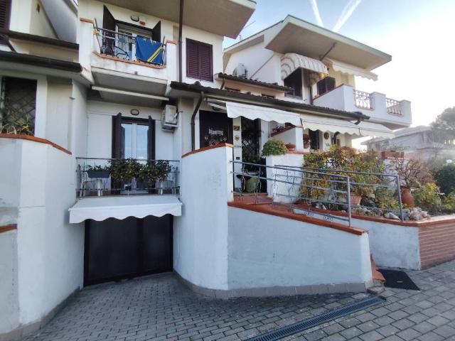 Villa Schiera in vendita a San Martino a Bocena, Cortona