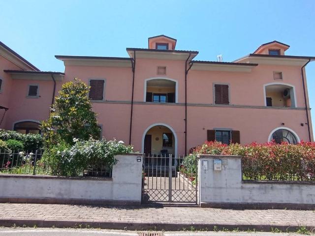 Villa Schiera in vendita a Cortona, Toscana