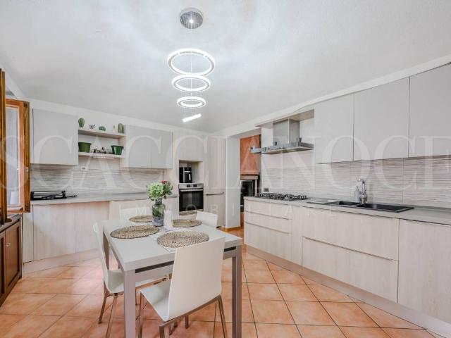 Villa Schiera in vendita a Berlanghino, Piemonte