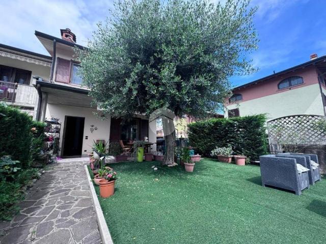 Villa Schiera in vendita a Costa Di Mezzate, Lombardia