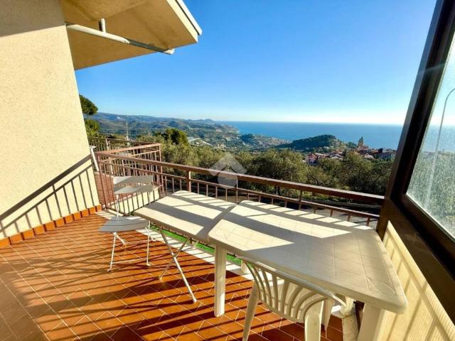 Villa Schiera in vendita a Costarainera, Liguria