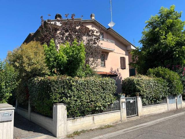 Villa Schiera in vendita a Barbiano, Cotignola