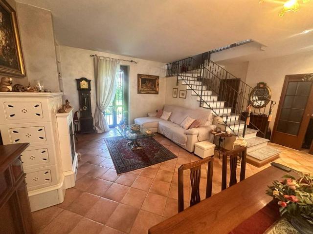 Villa Schiera in vendita a Molino Soresina, Cremona
