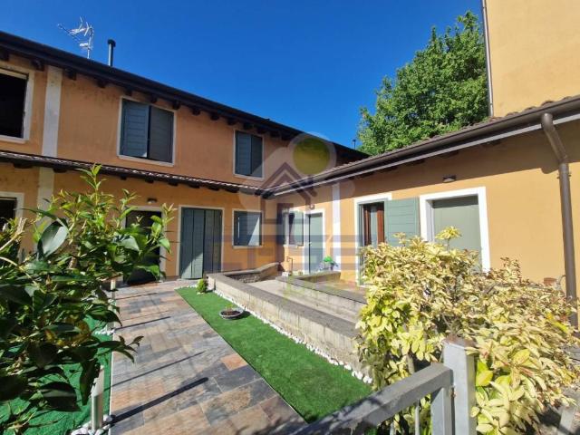 Villa Schiera in vendita a Molino Soresina, Cremona