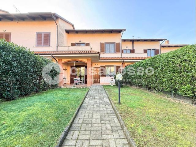 Villa Schiera in vendita a Piemonte, Vercelli