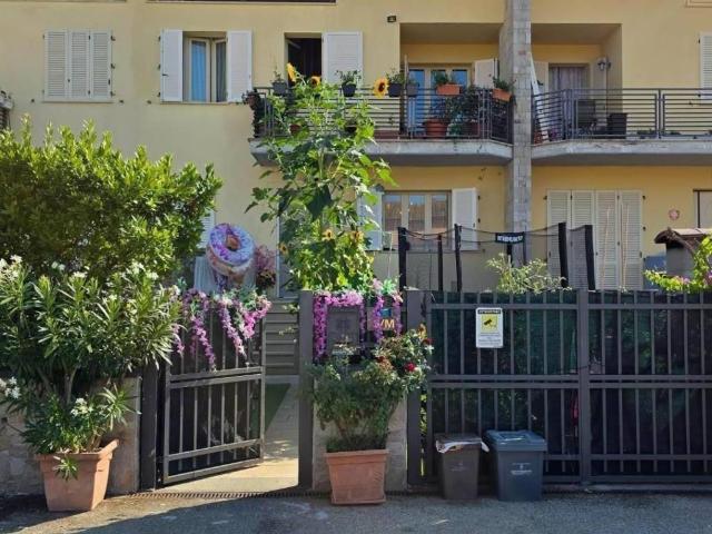 Villa Schiera in vendita a Crespina Lorenzana, Ceppaiano