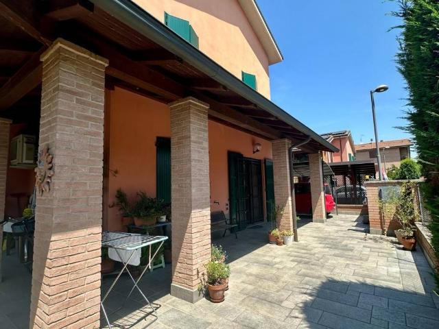 Villa Schiera in vendita a Crevalcore, Bologna