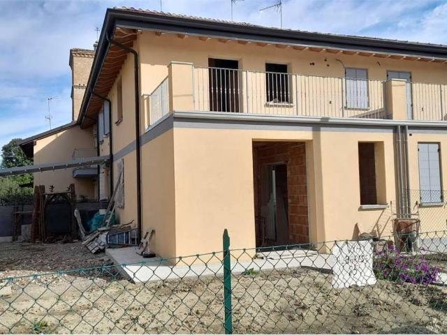 Villa Schiera in vendita a Unione Terre d'Acqua, Crevalcore