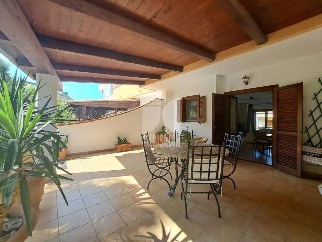 Villa Schiera in vendita a Calabria, Crotone