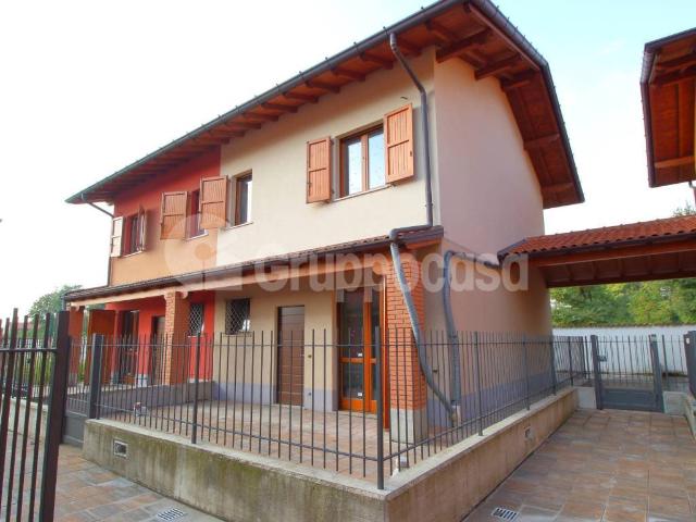 Villa Schiera in vendita a Cuggiono, Lombardia