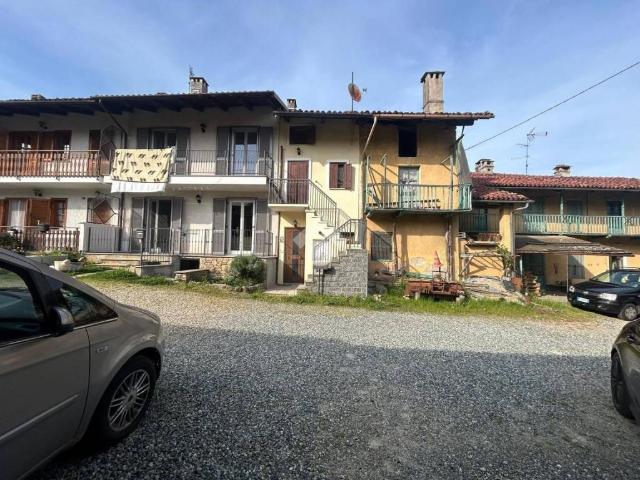 Villa Schiera in vendita a Costa, Piemonte