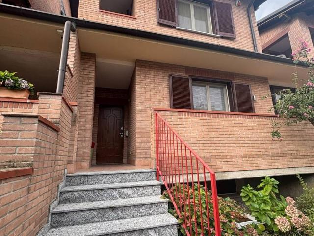 Villa Schiera in vendita a Cascina Colombara, Cura Carpignano
