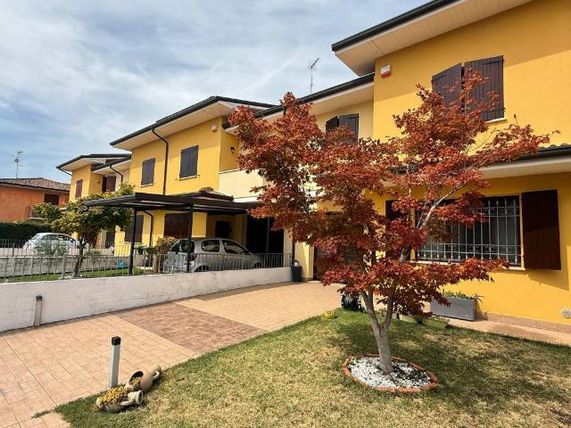 Villa Schiera in vendita a Levata, Curtatone