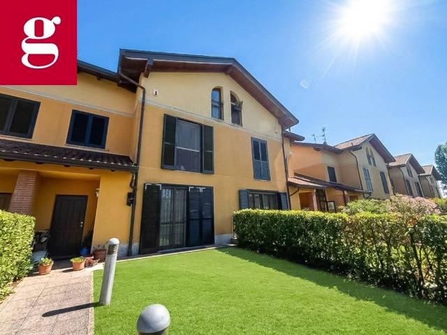 Villa Schiera in vendita a Cusago, Lombardia