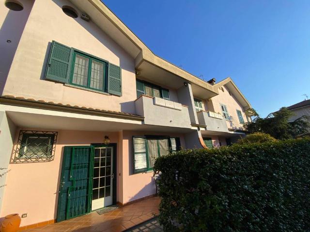 Villa Schiera in vendita a Zona Omogenea Milano Nord, Cusano Milanino