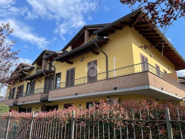 Villa Schiera in vendita a Dairago, Lombardia
