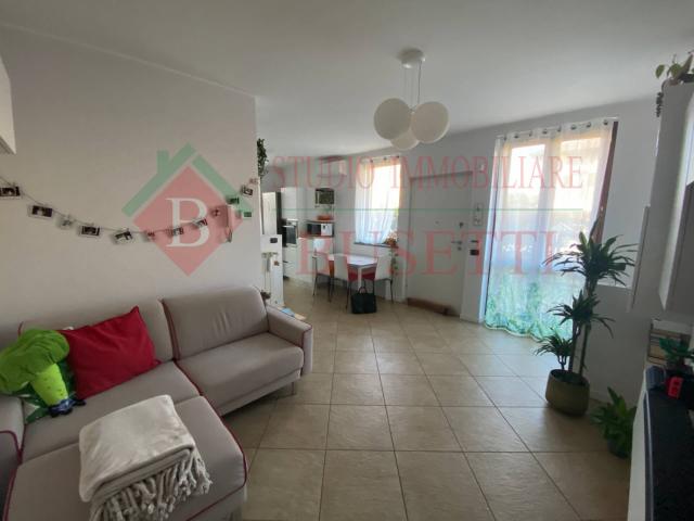 Villa Indipendente in vendita a Dairago, Milano