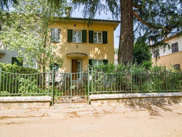 Villa Schiera in vendita a Quartiere operaio Leonardo da Vinci, Dalmine