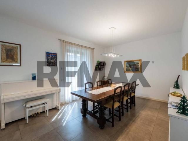 Villa Schiera in vendita a Quartiere operaio Leonardo da Vinci, Dalmine