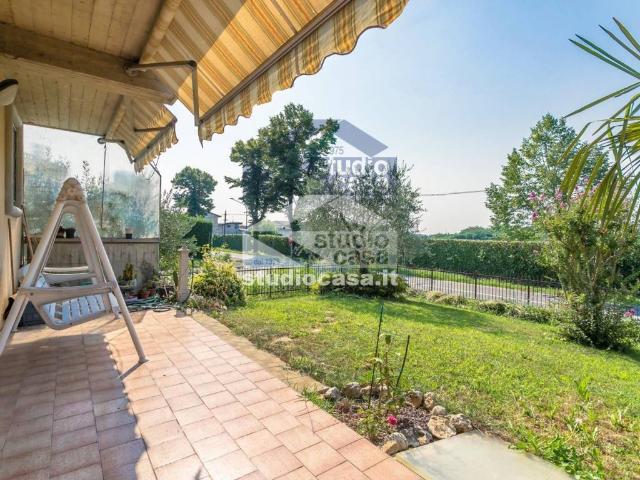 Villa Schiera in vendita a Mariano al Brembo, Dalmine