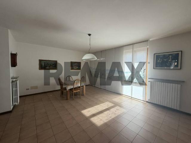 Villa Schiera in vendita a Sabbio Bergamasco, Dalmine