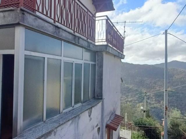 Villa Schiera in vendita a Davagna, Liguria
