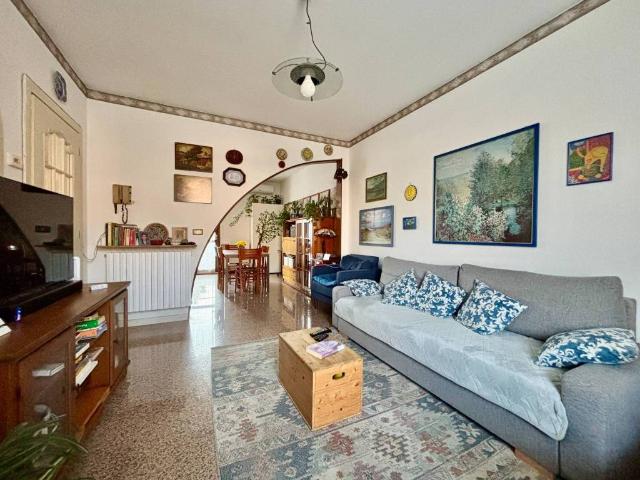 Villa Schiera in vendita a Rivoltella del Garda, Desenzano Del Garda