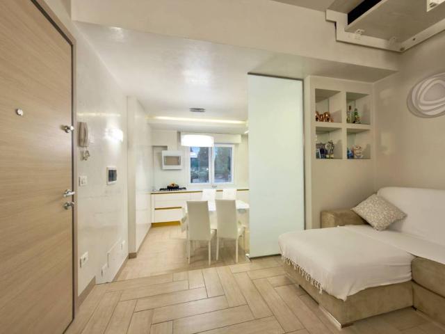 Villa Schiera in vendita a Rivoltella del Garda, Desenzano Del Garda