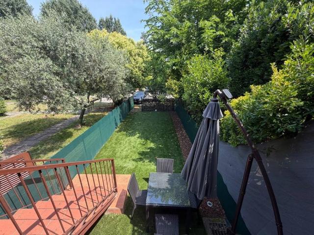 Villa Schiera in vendita a Desenzano Del Garda, Lombardia