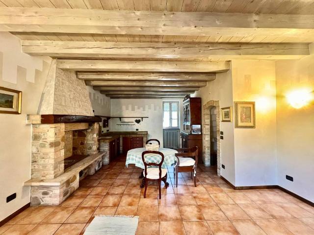 Villa Schiera in vendita a Rivoltella del Garda, Desenzano del Garda