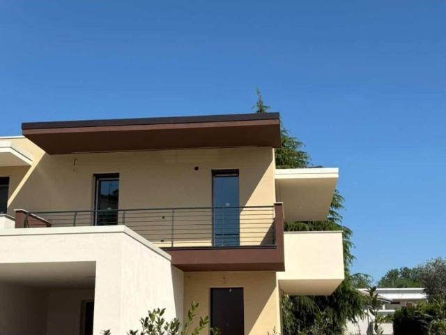 Villa Schiera in vendita a Desenzano Del Garda, Lombardia