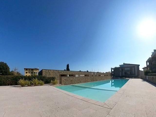 Villa Schiera in vendita a Rivoltella del Garda, Desenzano Del Garda